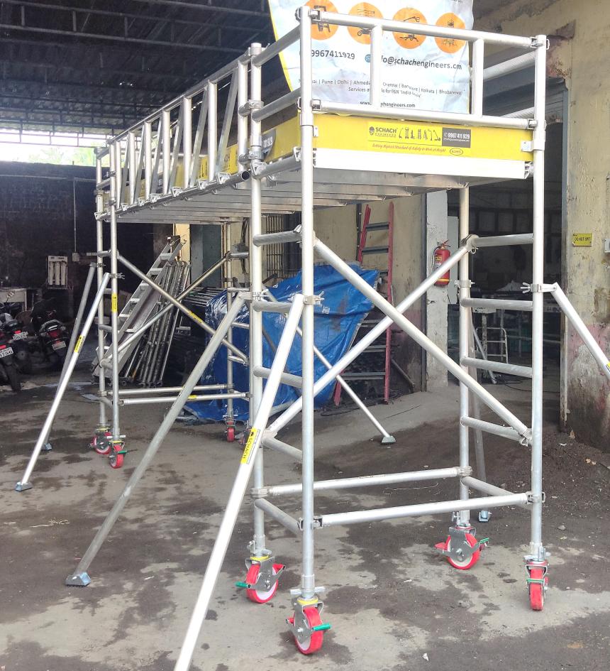 Schach aluminium access system in use