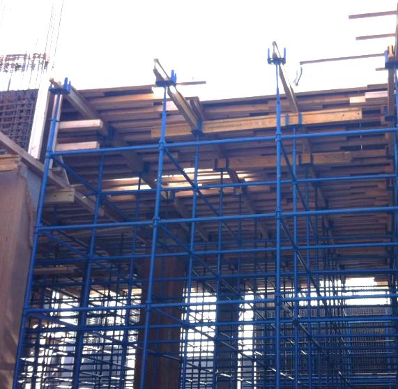 Schach steel scaffolding system in use