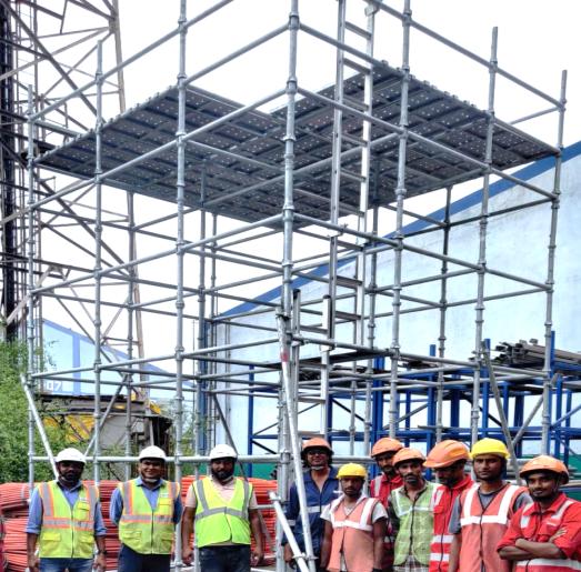 Schach steel scaffolding system in use